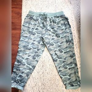 Womens camo pants